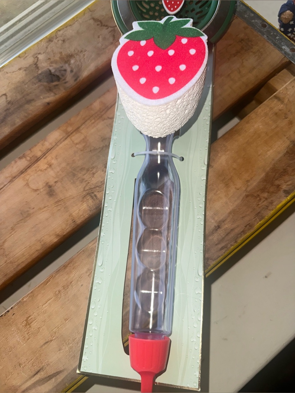 Spruce Lane Strawberry Theme Sink Strainer and Scrub Brush Set - New - Picture 3 of 6